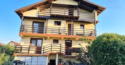 Casă Central