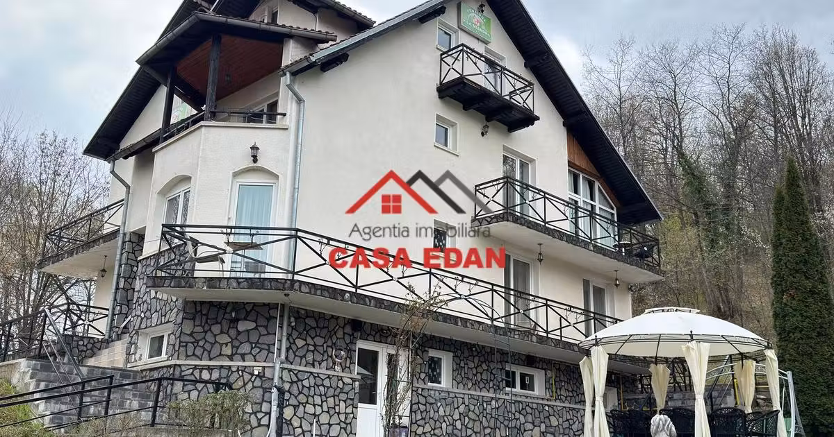 Casă individuală de vânzare cu 12 camere în Breaza