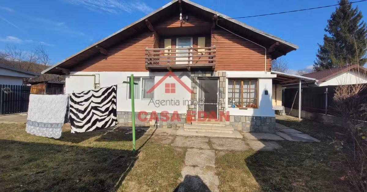 Casă individuală de vânzare cu 4 camere în Breaza