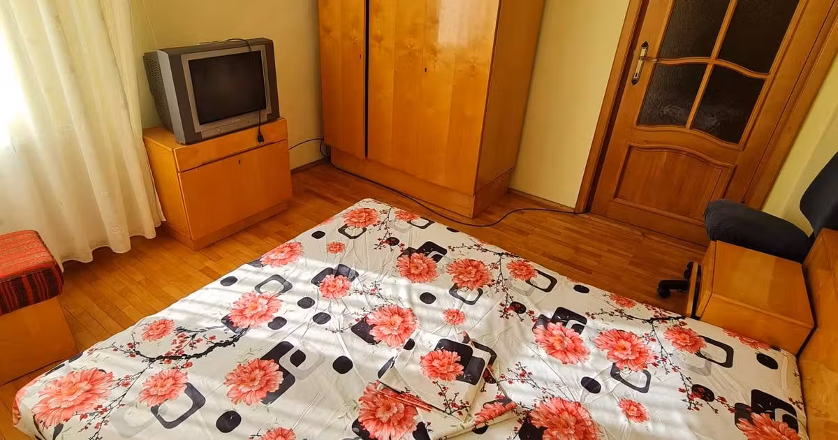 Casă de vânzare cu 5 camere în zona Central, Brăila