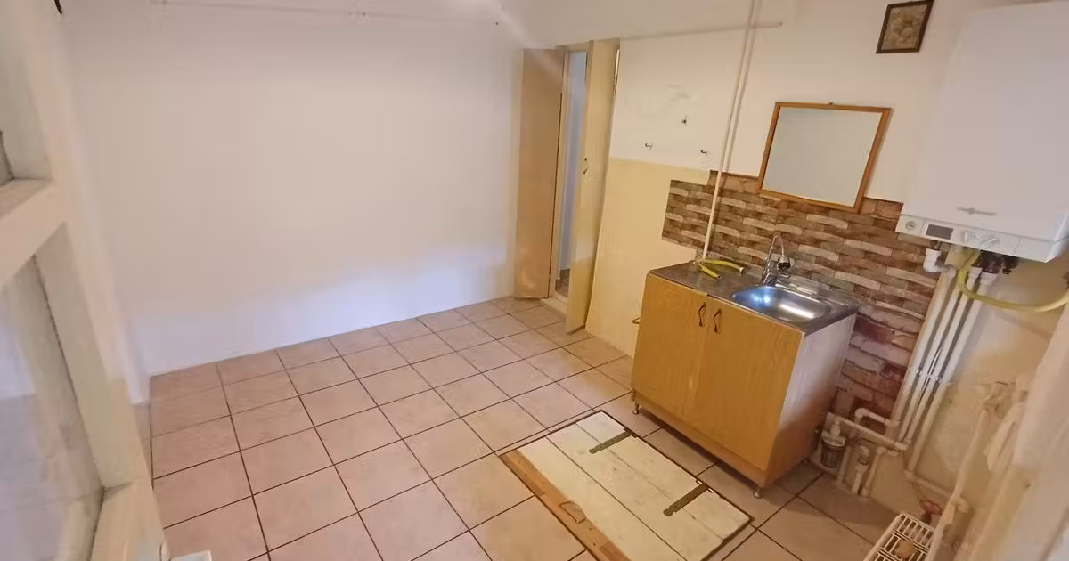 Casă individuală de vânzare cu 4 camere în zona Central, Brăila