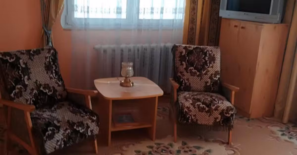 Apartament de vânzare cu 4 camere în Nădlac