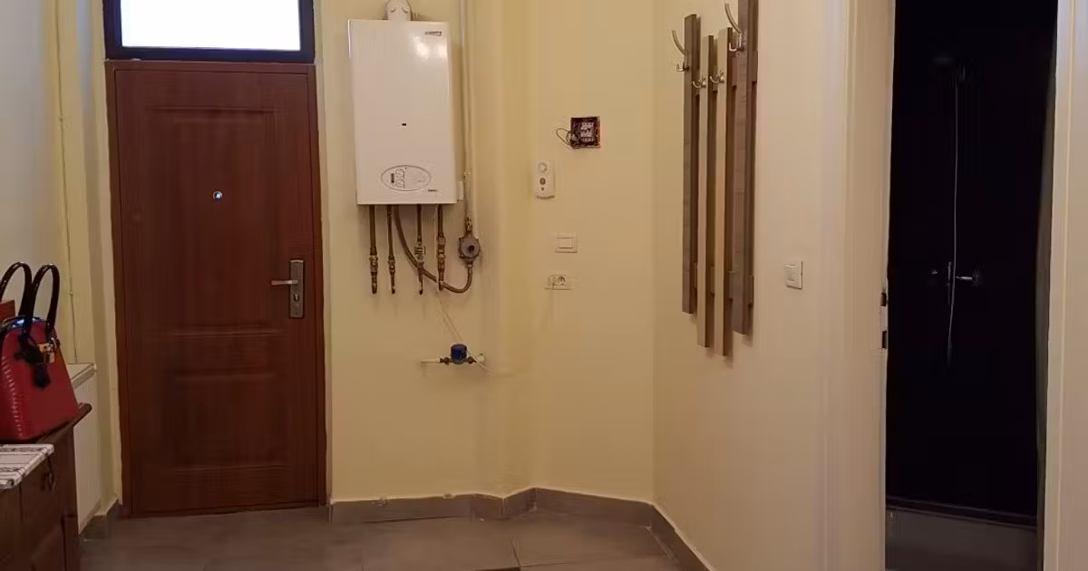 Apartament de vânzare cu 5 camere în zona Central, Arad