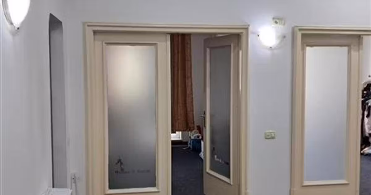 Apartament de vânzare cu 4 camere în zona P-ța Victoriei, Ultracentral