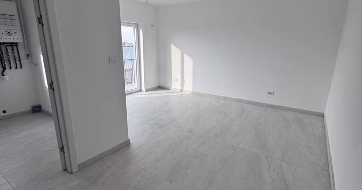Apartament de vânzare cu 2 camere în zona Grădiște, Arad