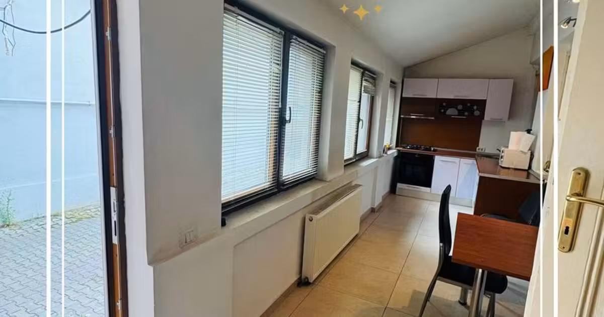 Apartament de vânzare cu 3 camere, mobilat în zona Central, Arad