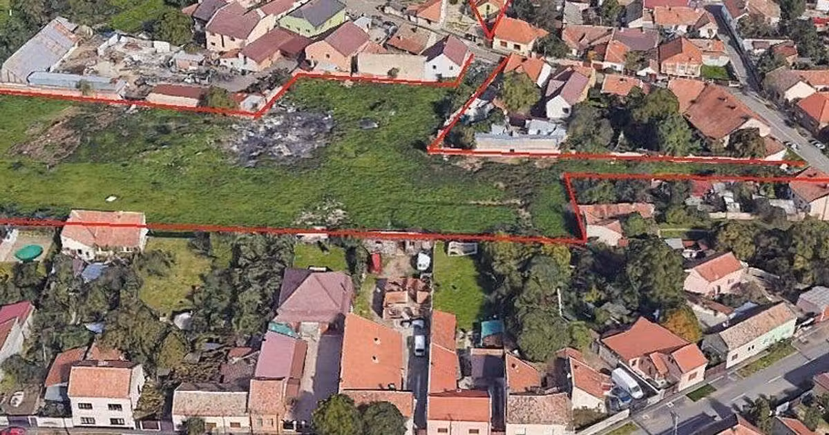 Teren Construcții intravilan de vânzare de 11047 mp, în zona Alfa, Arad