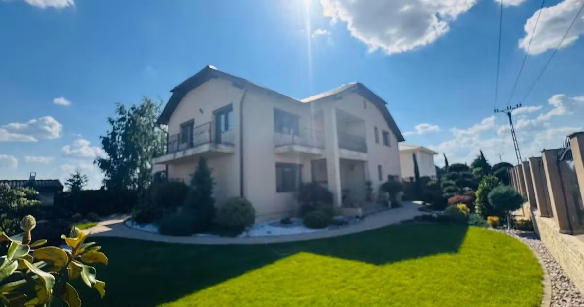 Casă individuală de vânzare cu 5 camere în Vladimirescu