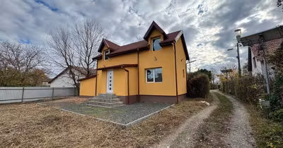 Casă 3 Insule