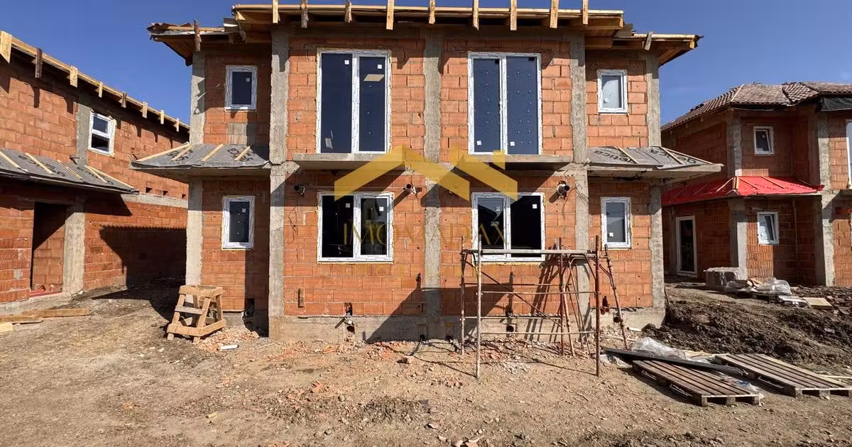 Duplex de vânzare cu 3 camere în Remetea Mare