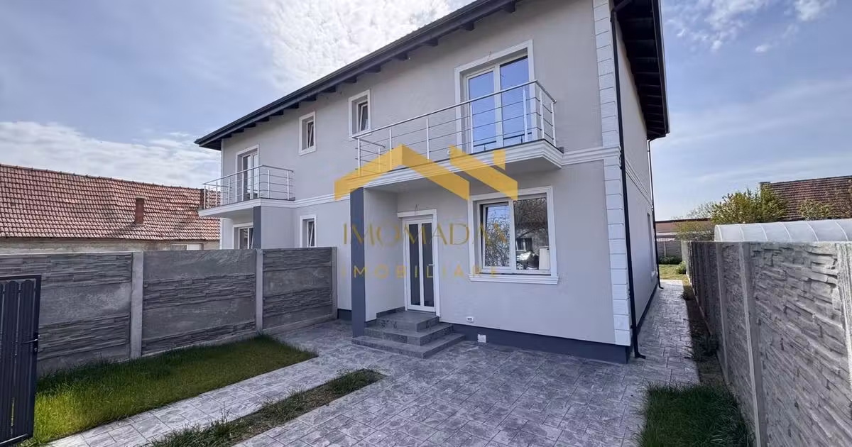 Casă individuală de vânzare cu 4 camere în Utvin
