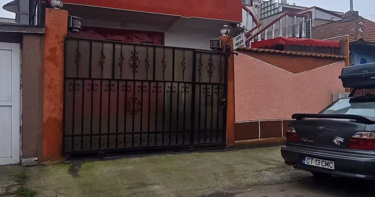 Casă de vânzare cu 5 camere, mobilată în zona Coiciu, Constanța