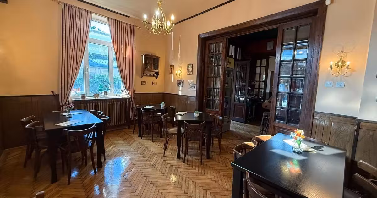 Casă individuală de vânzare cu 16 camere în zona Grădina Icoanei, Sector 2