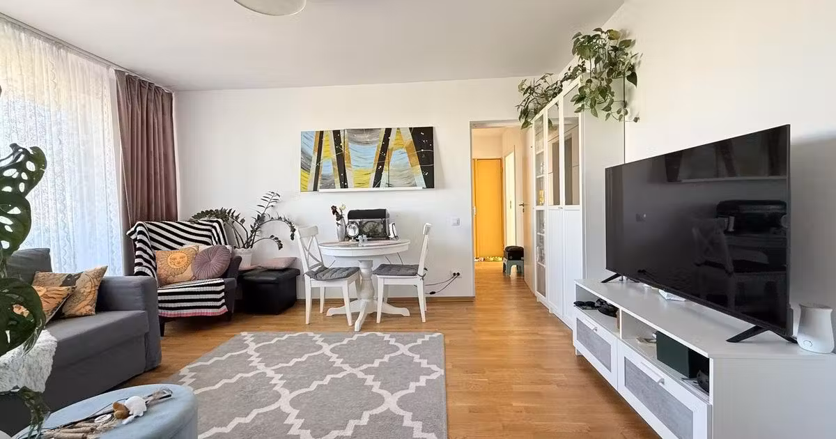 Apartament de vânzare cu 3 camere, mobilat în zona Drumul Taberei, Sector 6