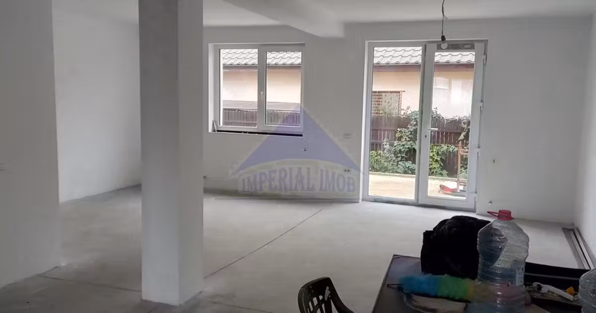 Casă individuală de vânzare cu 4 camere în Pantelimon