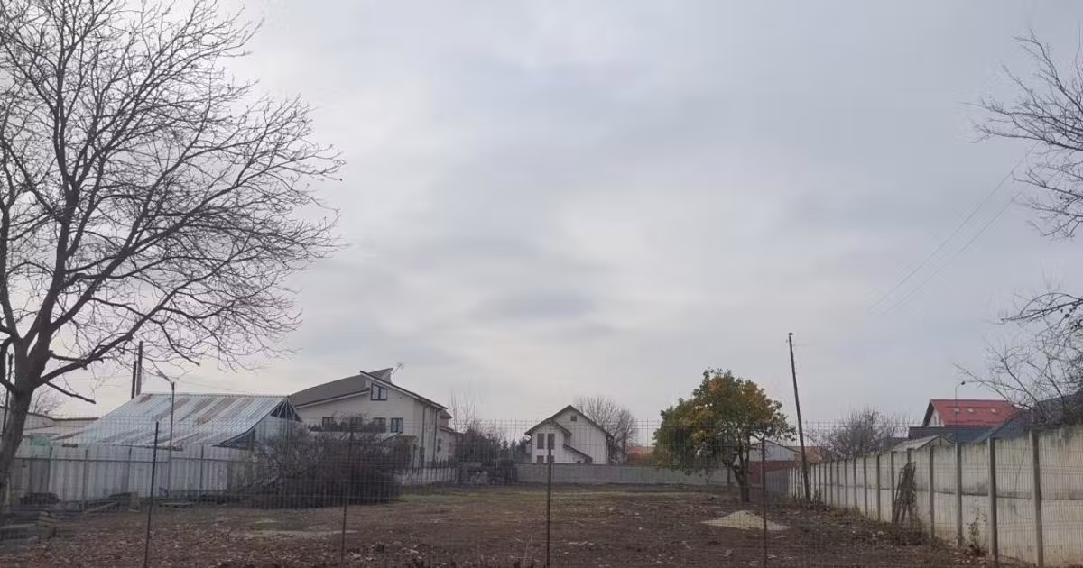 Teren Construcții intravilan de vânzare de 2800 mp, în Brănești