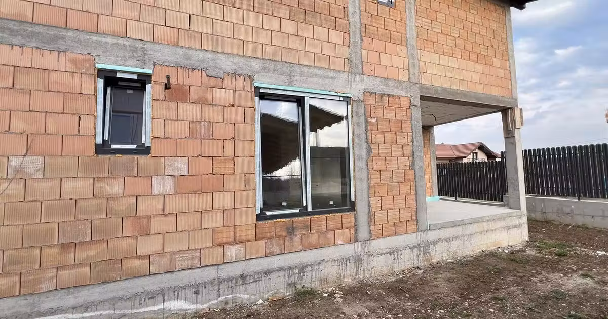 Casă individuală de vânzare cu 4 camere în zona Est, Alba Iulia