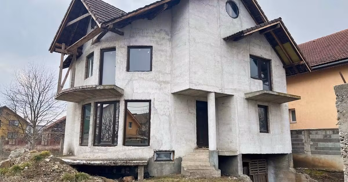 Casă individuală de vânzare cu 4 camere în zona Cetate, Alba Iulia