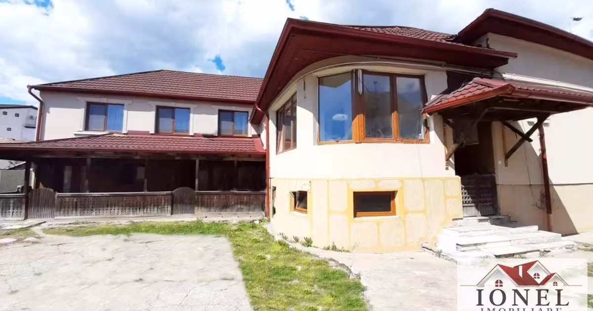 Casă individuală de vânzare cu 6 camere în zona Central, Alba Iulia