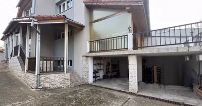 Casă Central