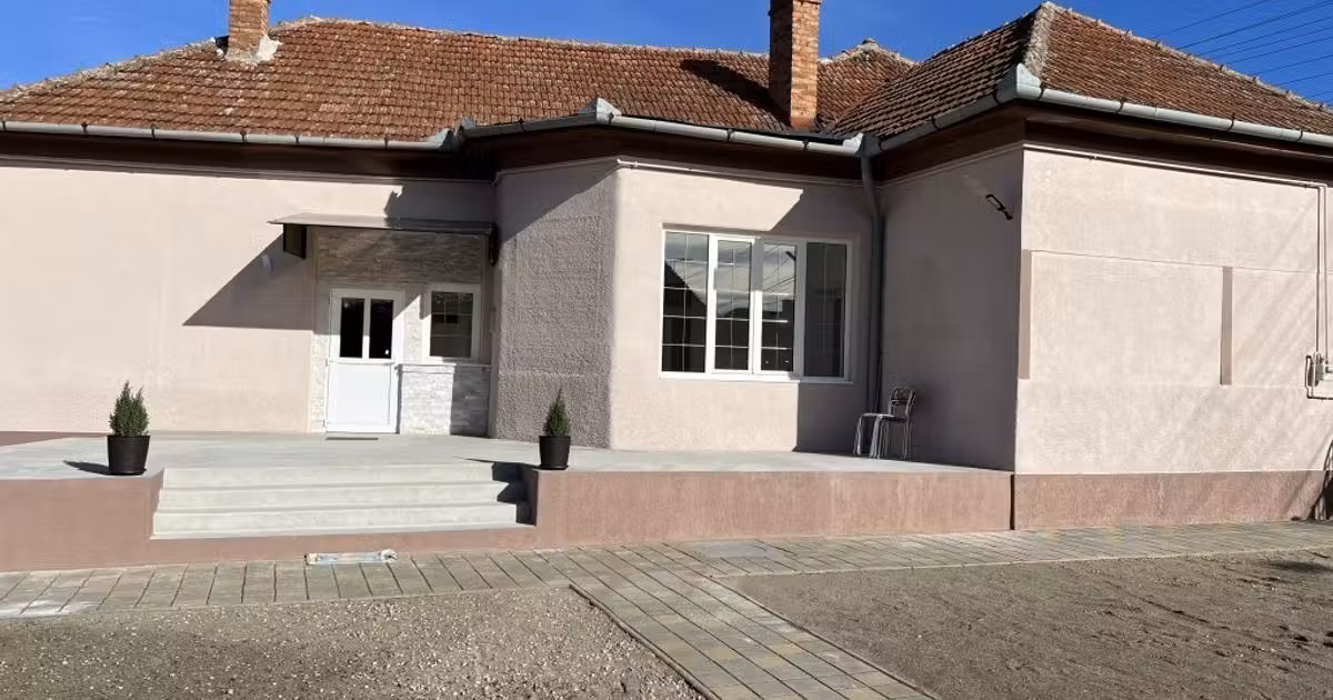 Casă individuală de vânzare cu 3 camere în zona Central, Alba Iulia