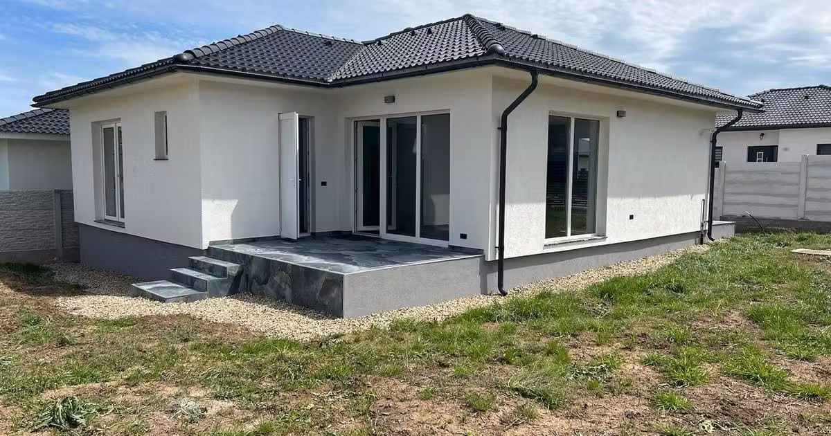 Casă individuală de vânzare cu 3 camere în zona Micești, Alba Iulia