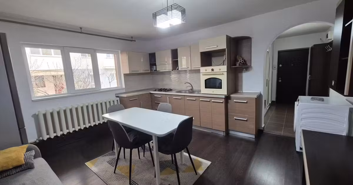 Apartament de vânzare cu 2 camere, mobilat în zona Cetate, Alba Iulia