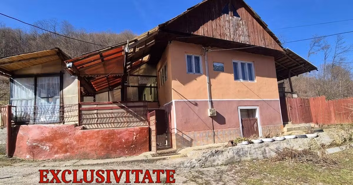 Casă individuală de vânzare cu 2 camere în Meteș