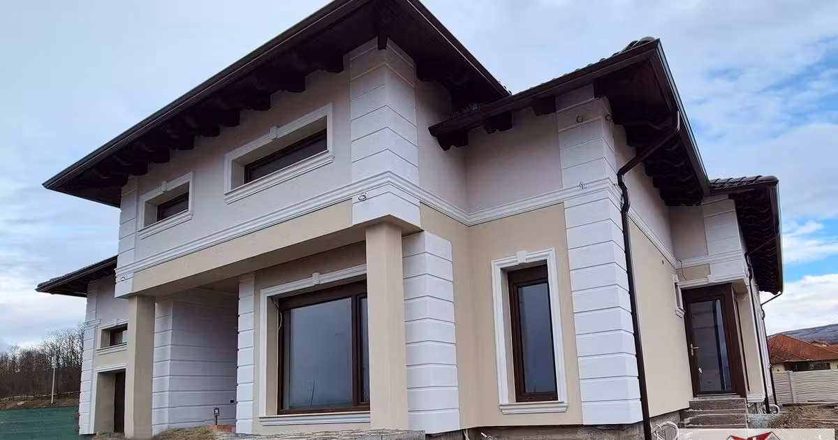 Casă individuală de vânzare cu 6 camere în Ciugud