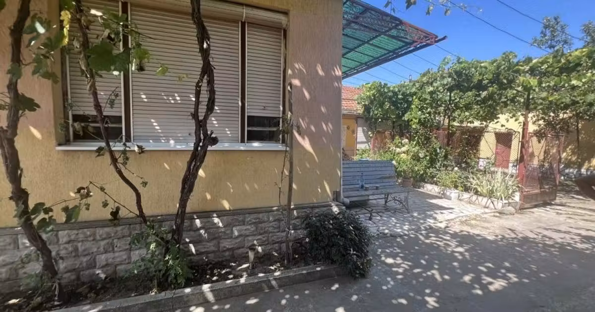 Casă individuală de vânzare cu 7 camere, mobilată în Șibot
