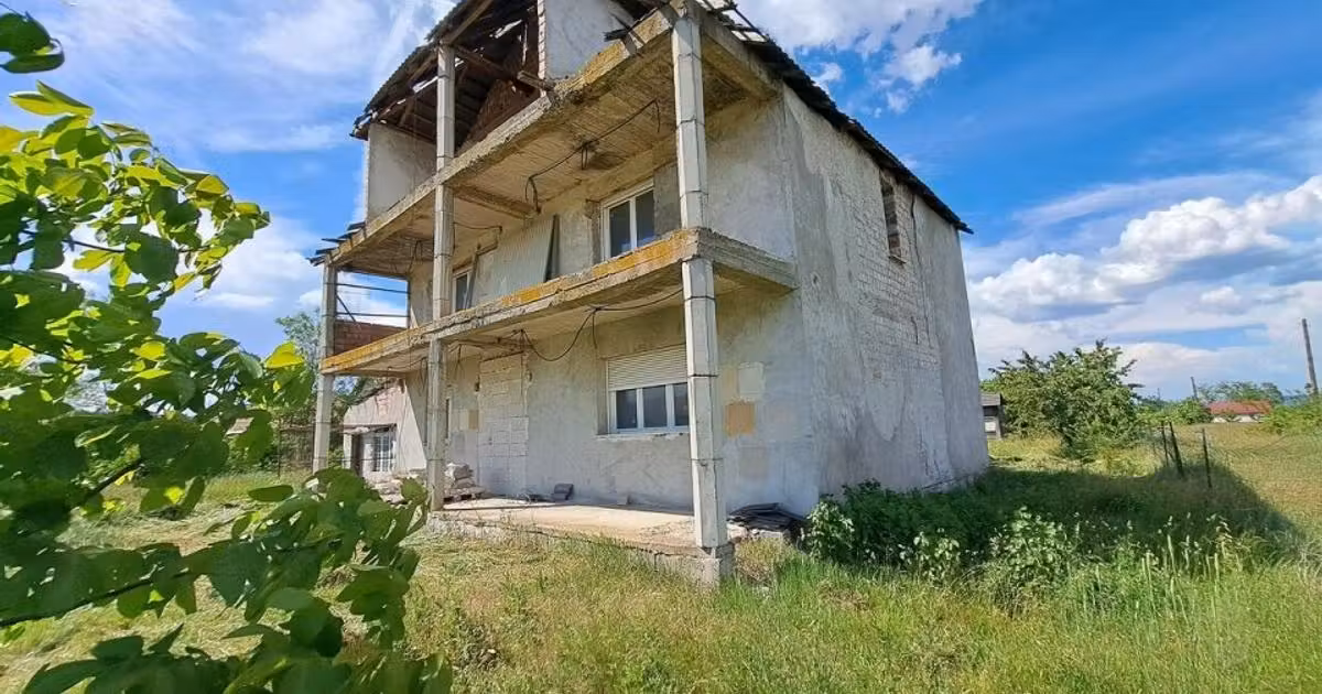 Casă individuală de vânzare cu 5 camere în Teiuș