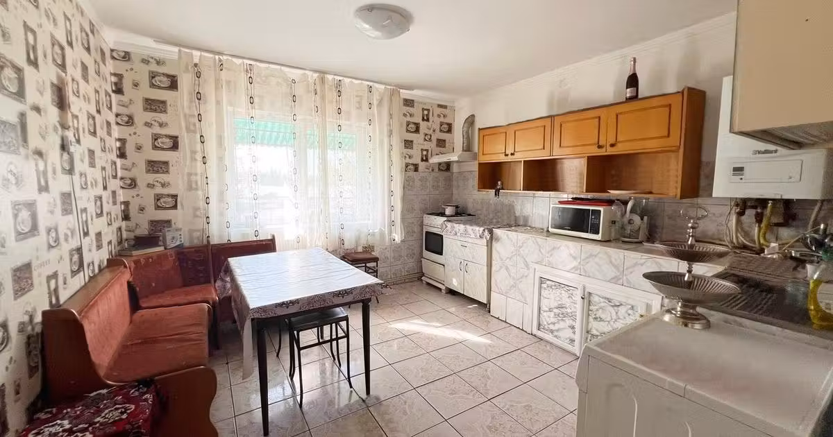 Casă individuală de vânzare cu 2 camere în zona Est, Alba Iulia