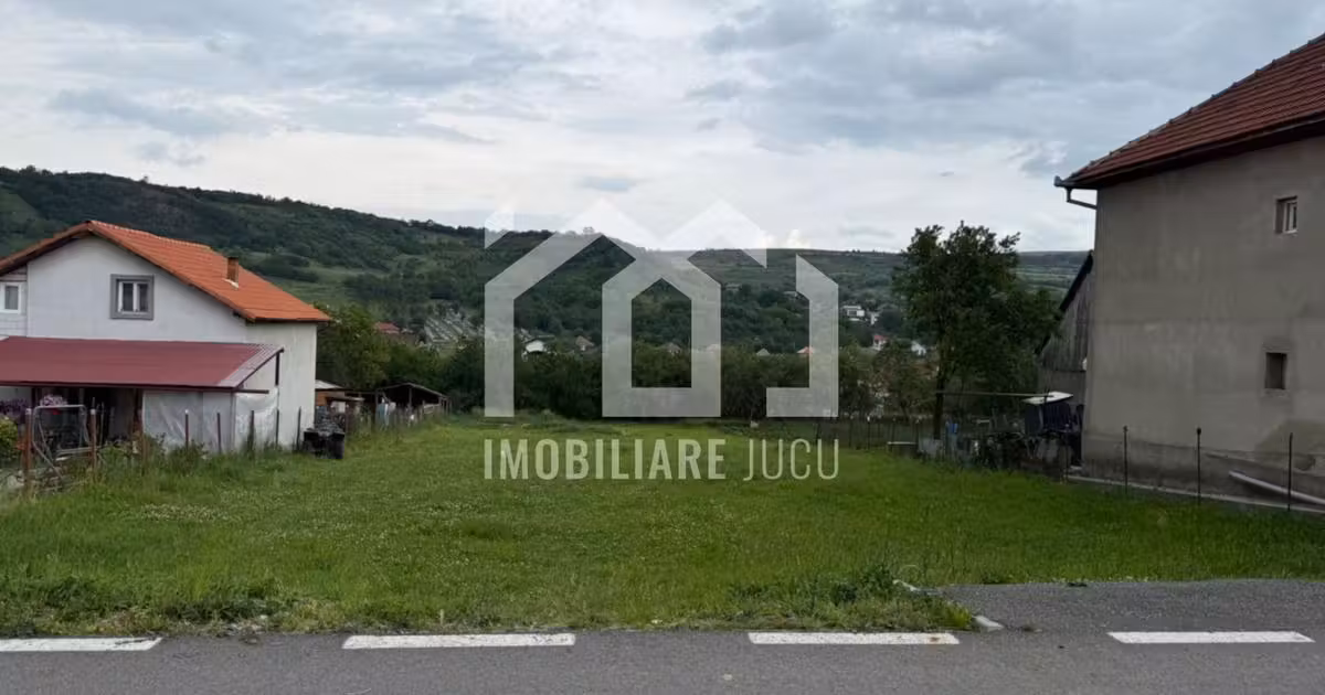 Teren Construcții intravilan de vânzare de 1270 mp, în Chinteni