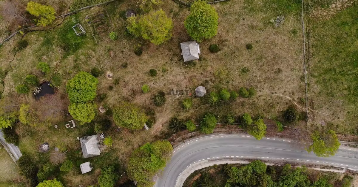 Teren Construcții intravilan de vânzare de 8550 mp, în Budești
