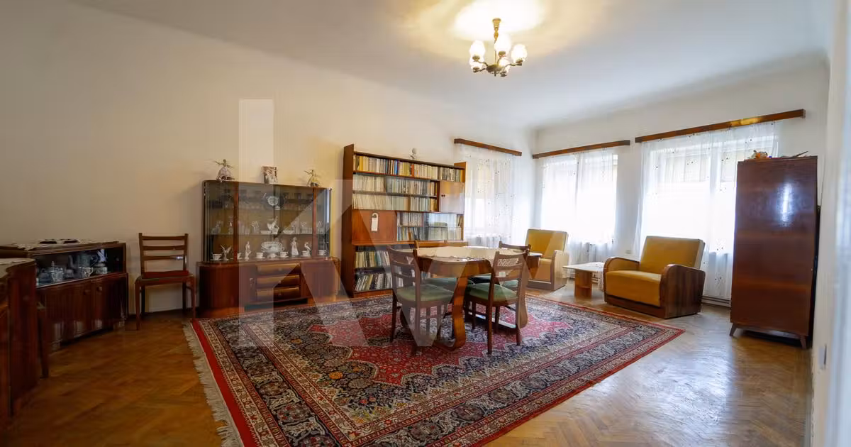 Apartament de vânzare cu 3 camere, mobilat în zona Ultracentral, Sibiu