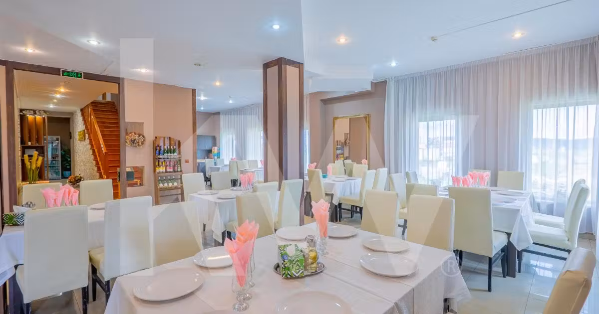 Hotel/Pensiune de vânzare 760 mp în Cârța