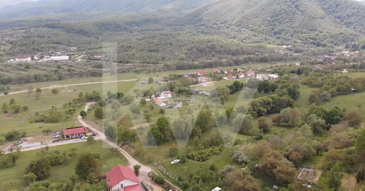 Teren Construcții intravilan de vânzare de 855 mp, în Cisnădioara