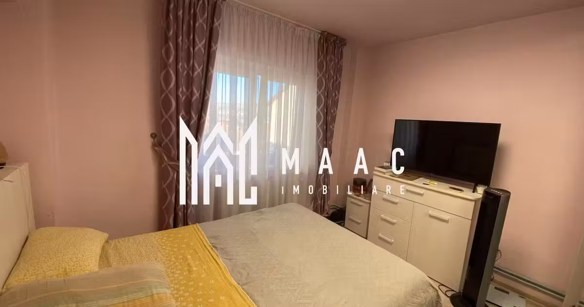 Apartament de vânzare cu 4 camere, mobilat în Cisnădie
