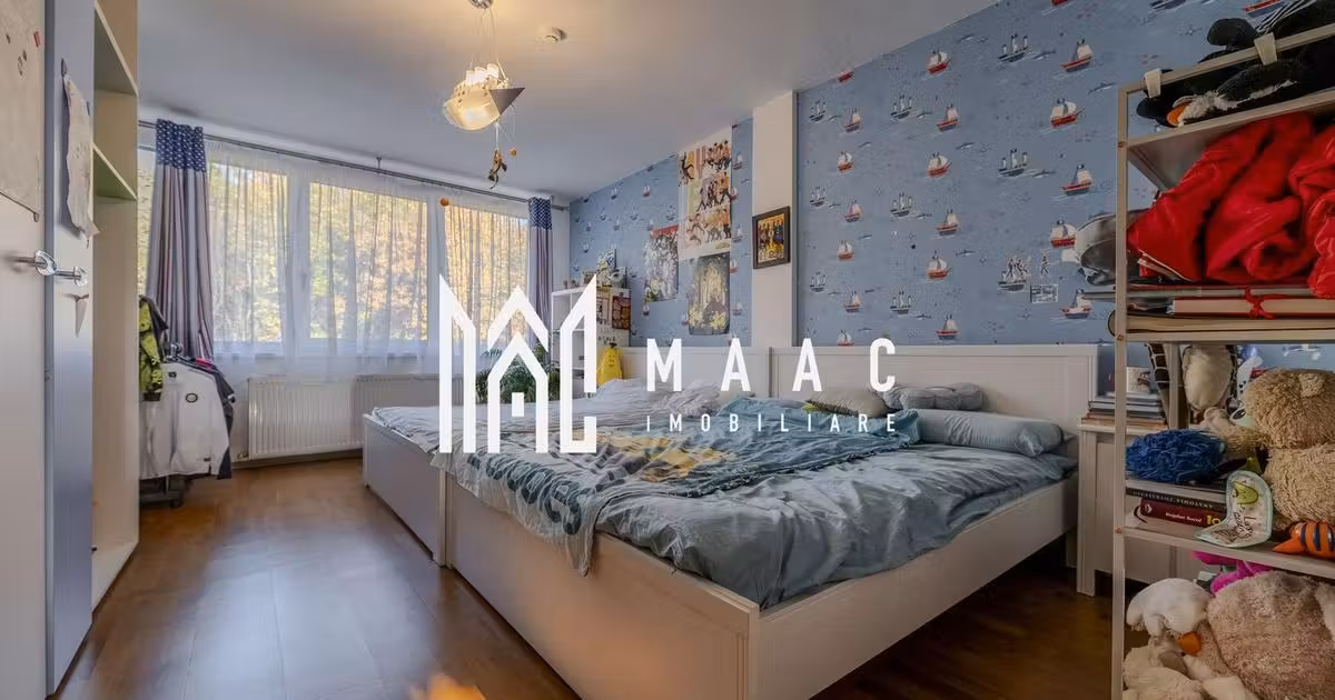 Casă individuală de vânzare cu 8 camere în zona Sub Arini, Sibiu