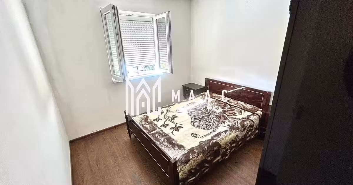 Apartament de vânzare cu 3 camere, mobilat în zona Cedonia, Sibiu
