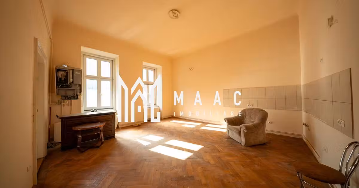 Apartament de vânzare cu 3 camere în zona Central, Sibiu