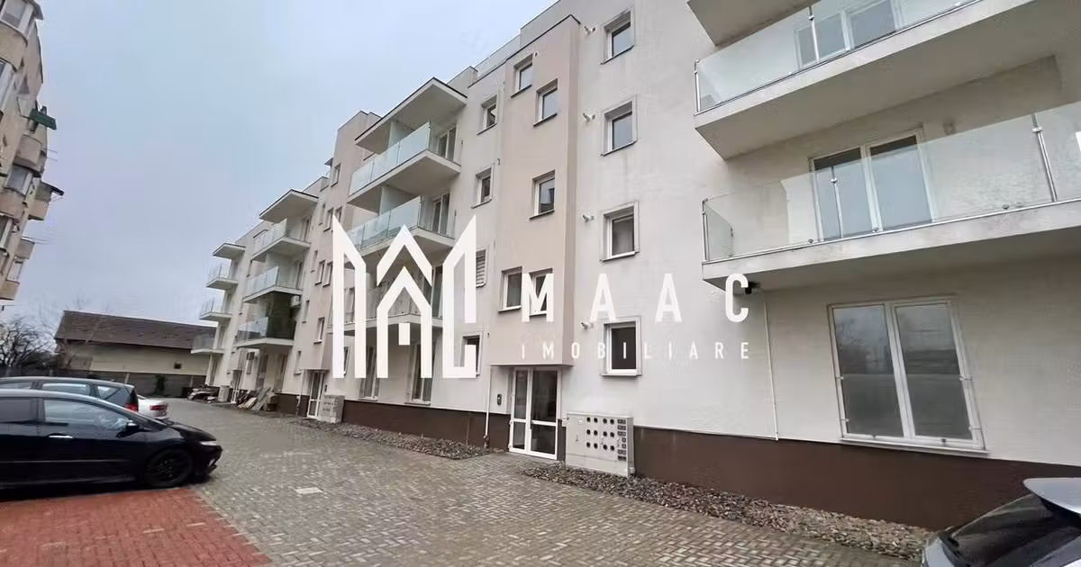 Apartament de vânzare cu 3 camere în Sebeș