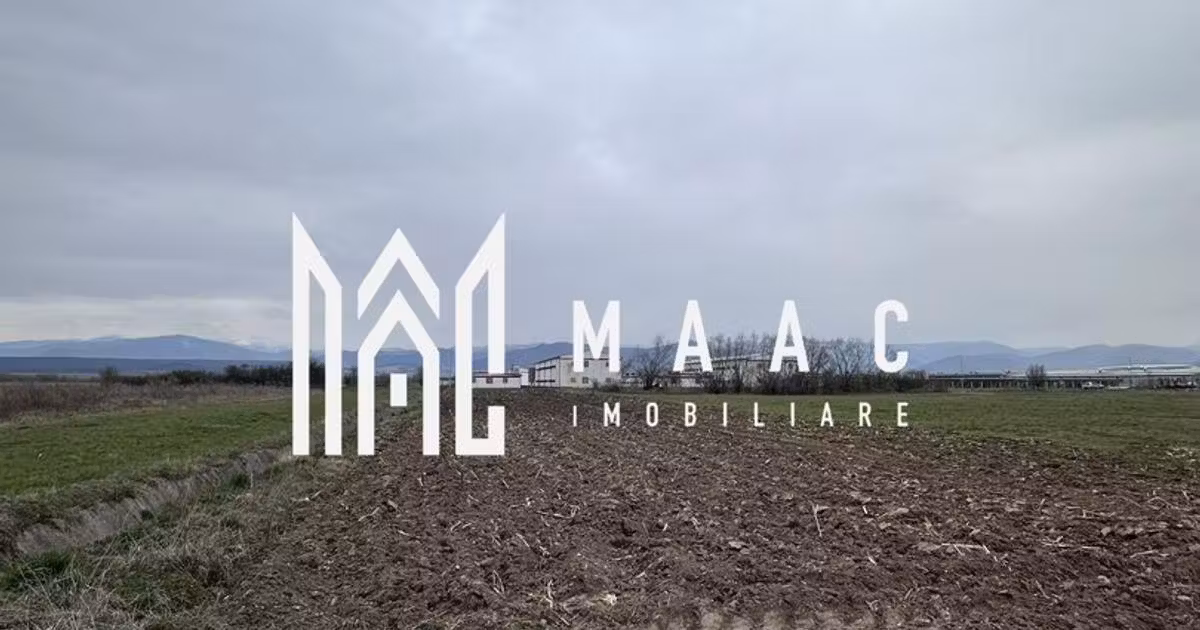 Teren Construcții intravilan de vânzare de 1530 mp, în Cristian