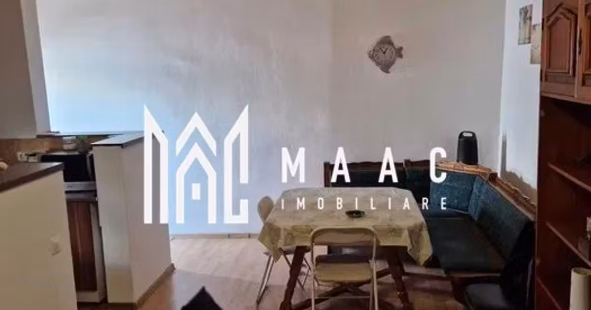Apartament de vânzare cu 3 camere, mobilat în Șelimbăr