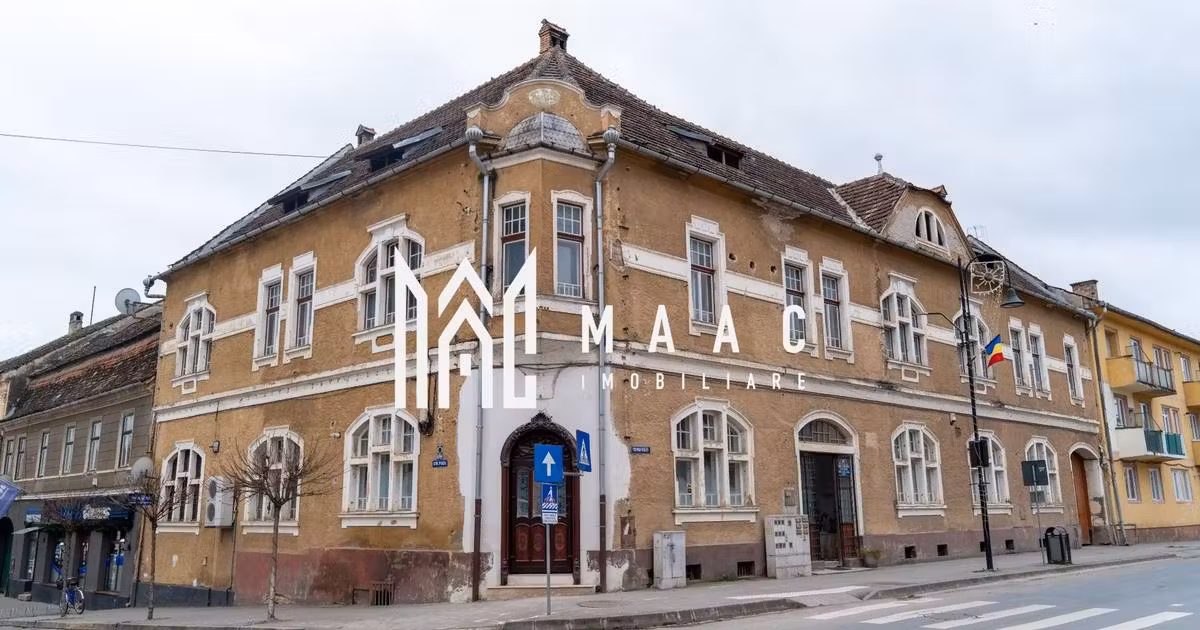 Spațiu comercial de vânzare de 360 mp, în Agnita