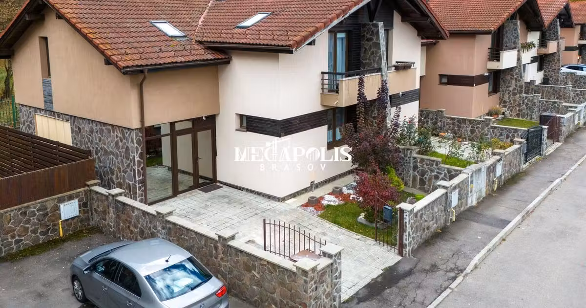 Casă individuală de vânzare cu 4 camere în zona Noua, Brașov