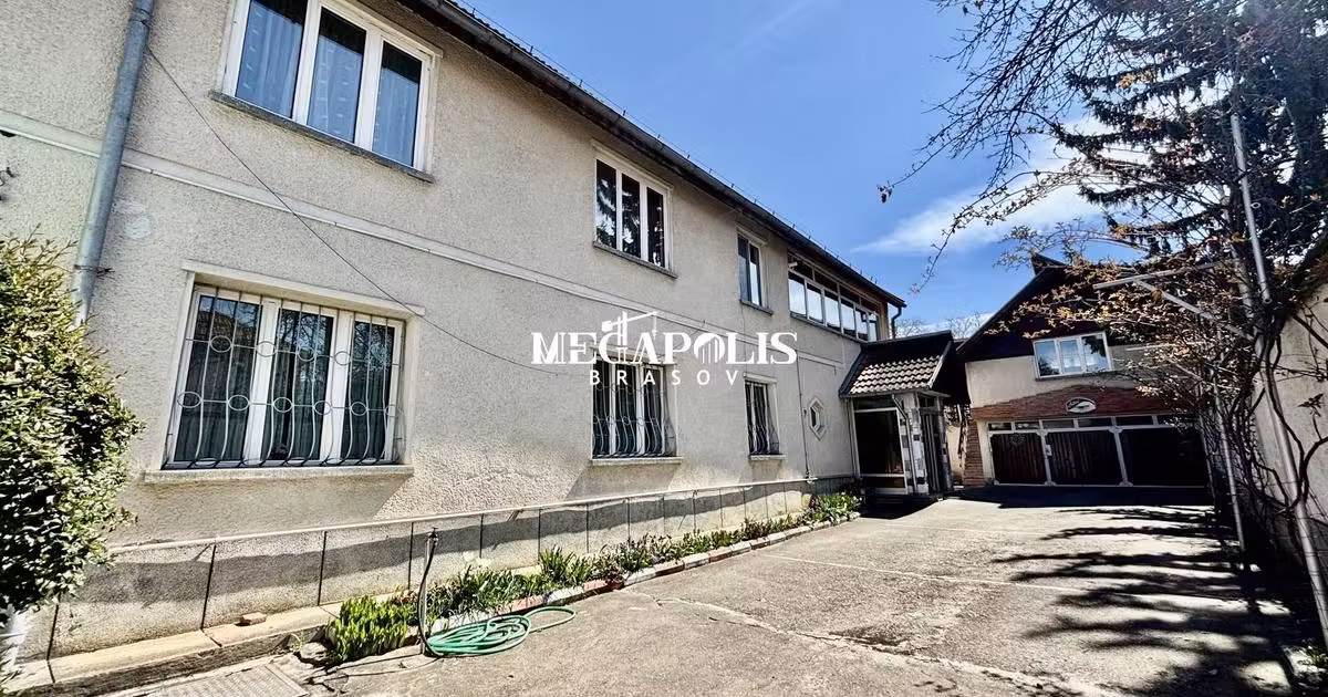 Casă individuală de vânzare cu 5 camere în zona Central, Brașov