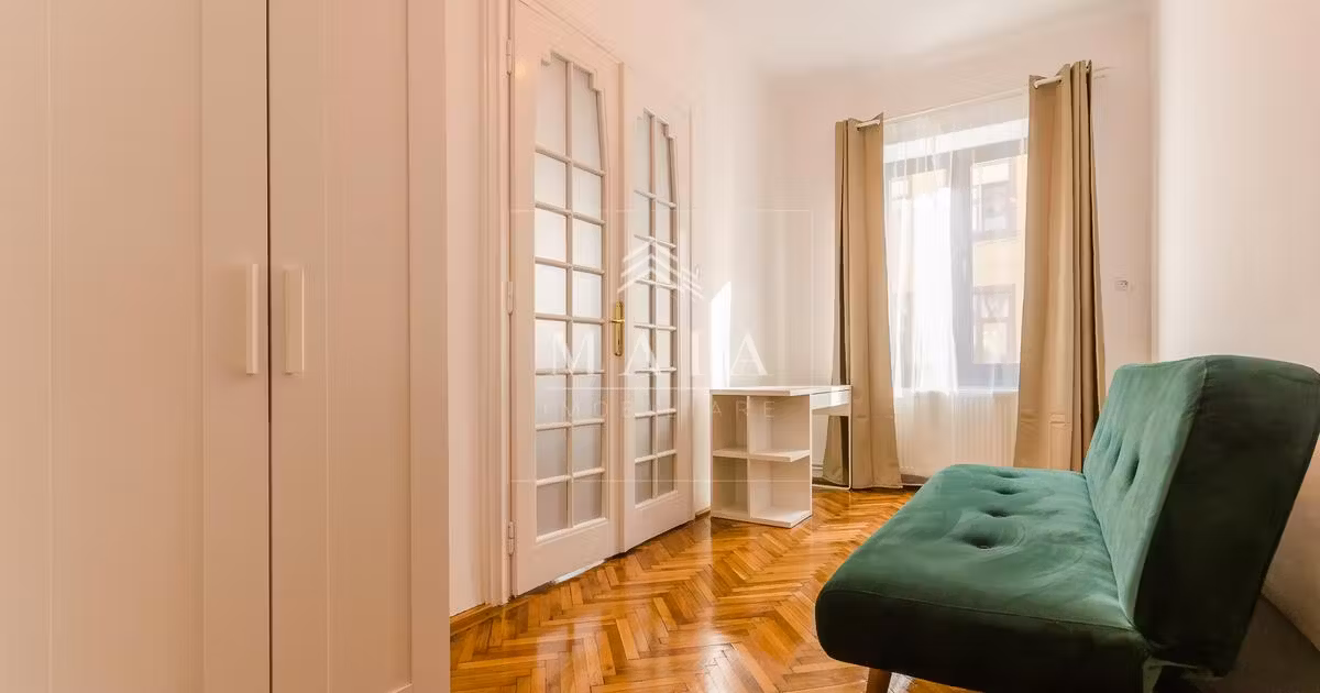 Apartament de vânzare cu 4 camere în zona Central, Sibiu