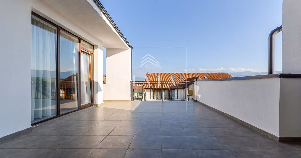 Penthouse de vânzare cu 3 camere, mobilat în Șelimbăr