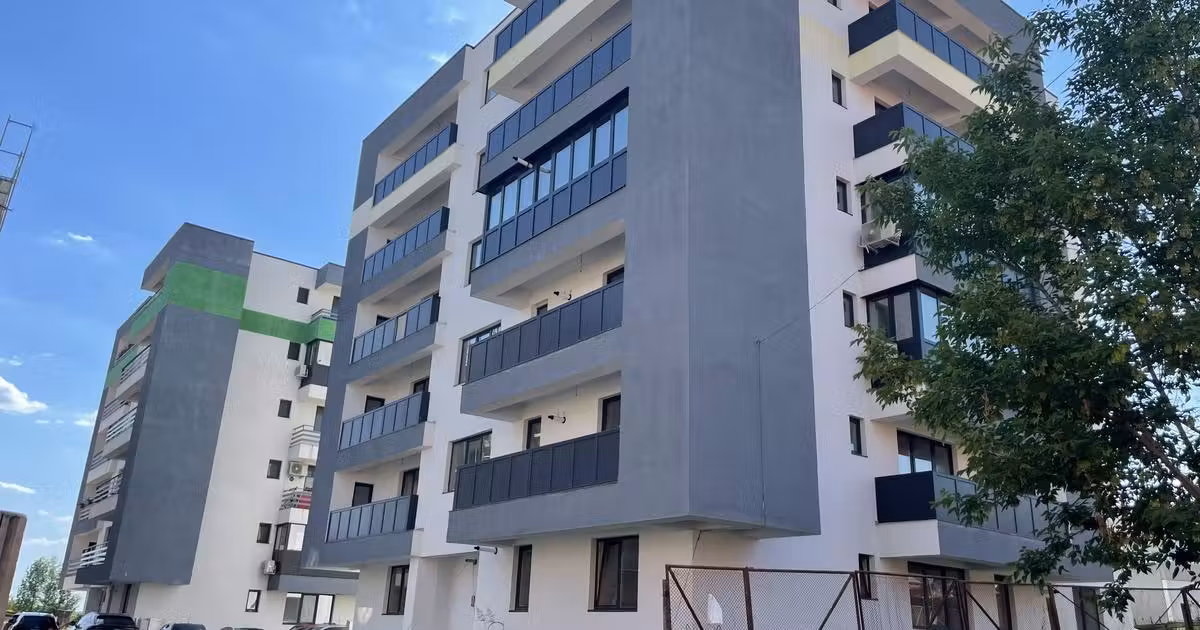 Apartament de vânzare cu 2 camere în zona Central, Slatina